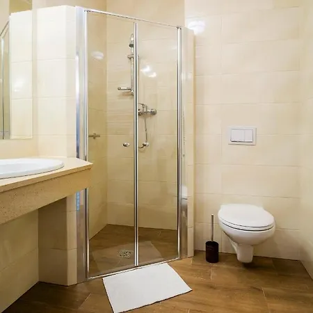 Nowy Zdroj - Centrum Zdrowia I Wypoczynku 호텔 폴라니카-즈루이