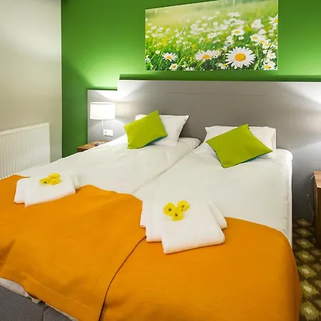 호텔 Nowy Zdroj - Centrum Zdrowia I Wypoczynku 폴라니카-즈루이