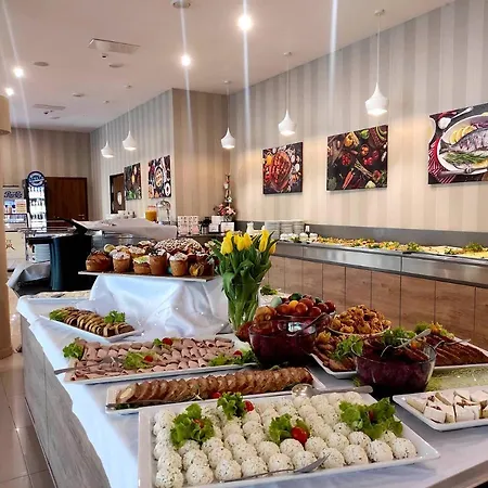 Nowy Zdroj - Centrum Zdrowia I Wypoczynku 폴라니카-즈루이