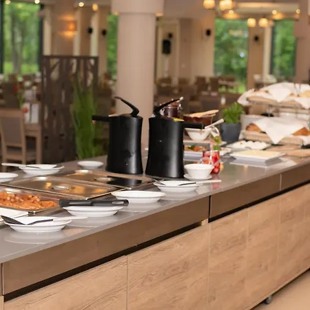 Hotel Nowy Zdroj - Centrum Zdrowia I Wypoczynku Polanica-Zdrój