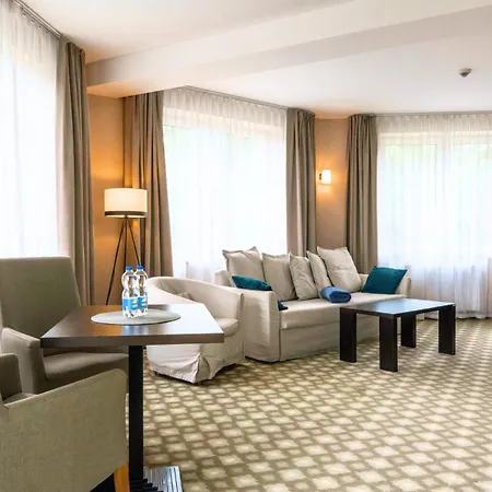 호텔 Nowy Zdroj - Centrum Zdrowia I Wypoczynku *