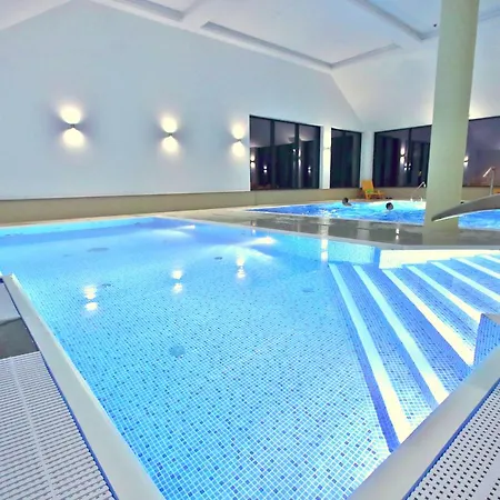 Nowy Zdroj - Centrum Zdrowia I Wypoczynku 호텔 폴라니카-즈루이