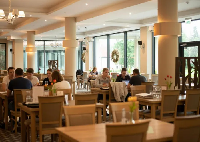 Nowy Zdroj - Centrum Zdrowia I Wypoczynku * Polanica-Zdrój